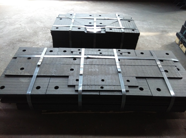 堆焊復(fù)合耐磨鋼板的應(yīng)用優(yōu)勢及適用場景，耐磨板廠家詳細介紹(圖1)